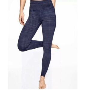 Athleta High Rise Jacquard Chaturanga 7/8 Tight Navy Blue, Size XX-Small